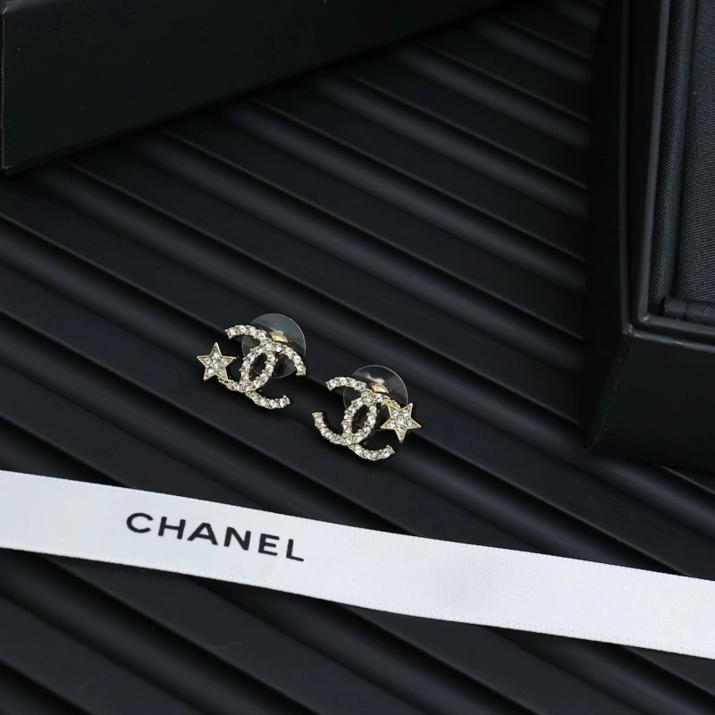 Sleek Chanel Earrings 221077