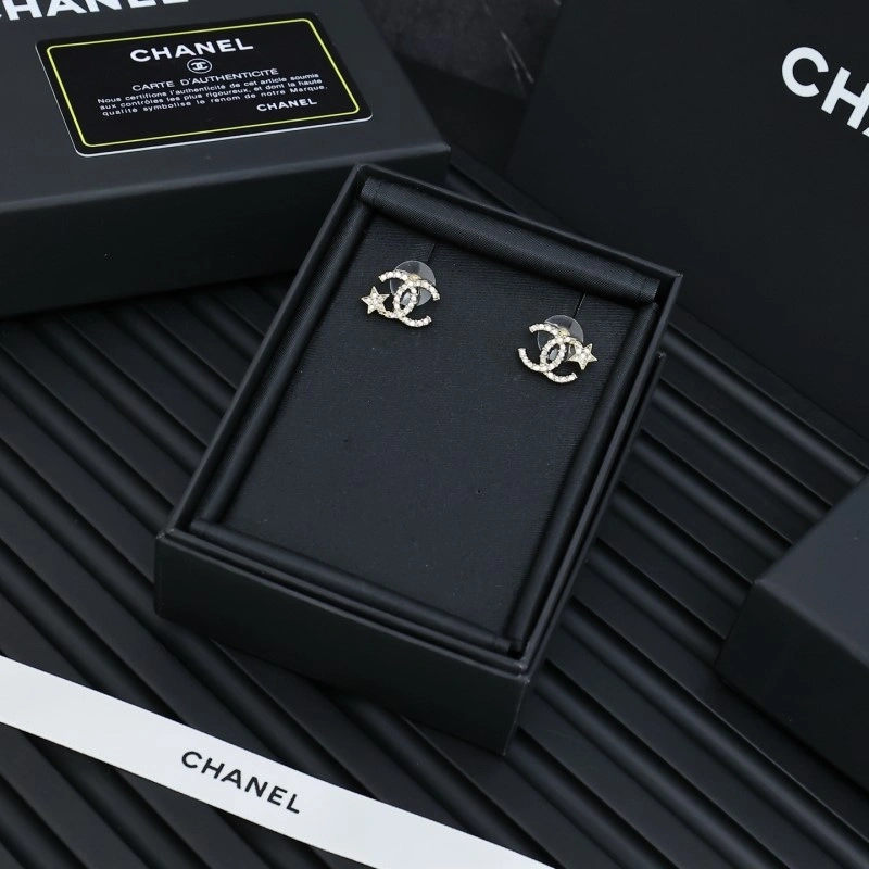 Sleek Chanel Earrings 221077