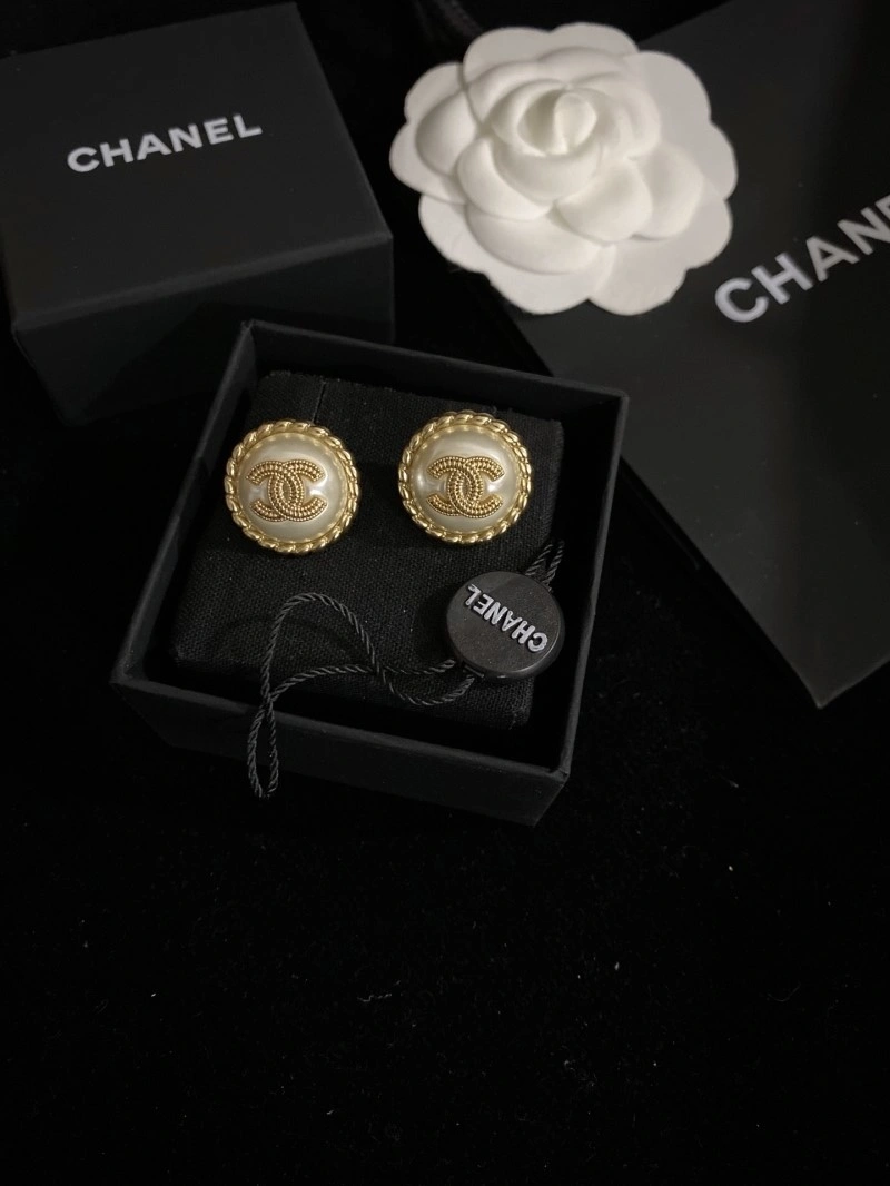 Chanel Earrings Tailored 221084