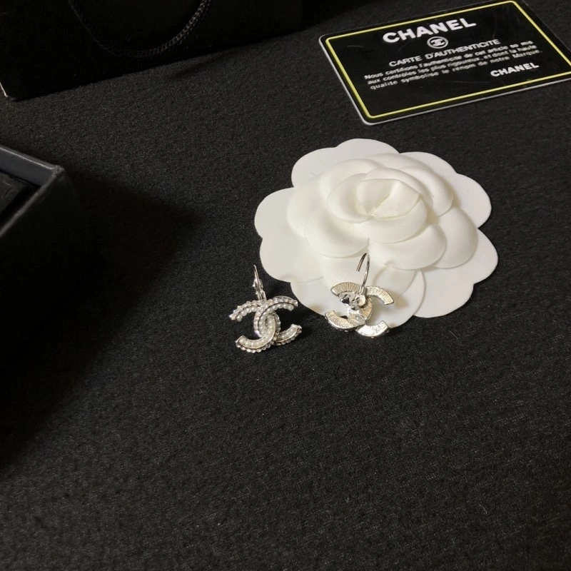 HighPerformance Chanel Earrings 221074
