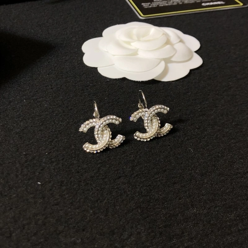 HighPerformance Chanel Earrings 221074