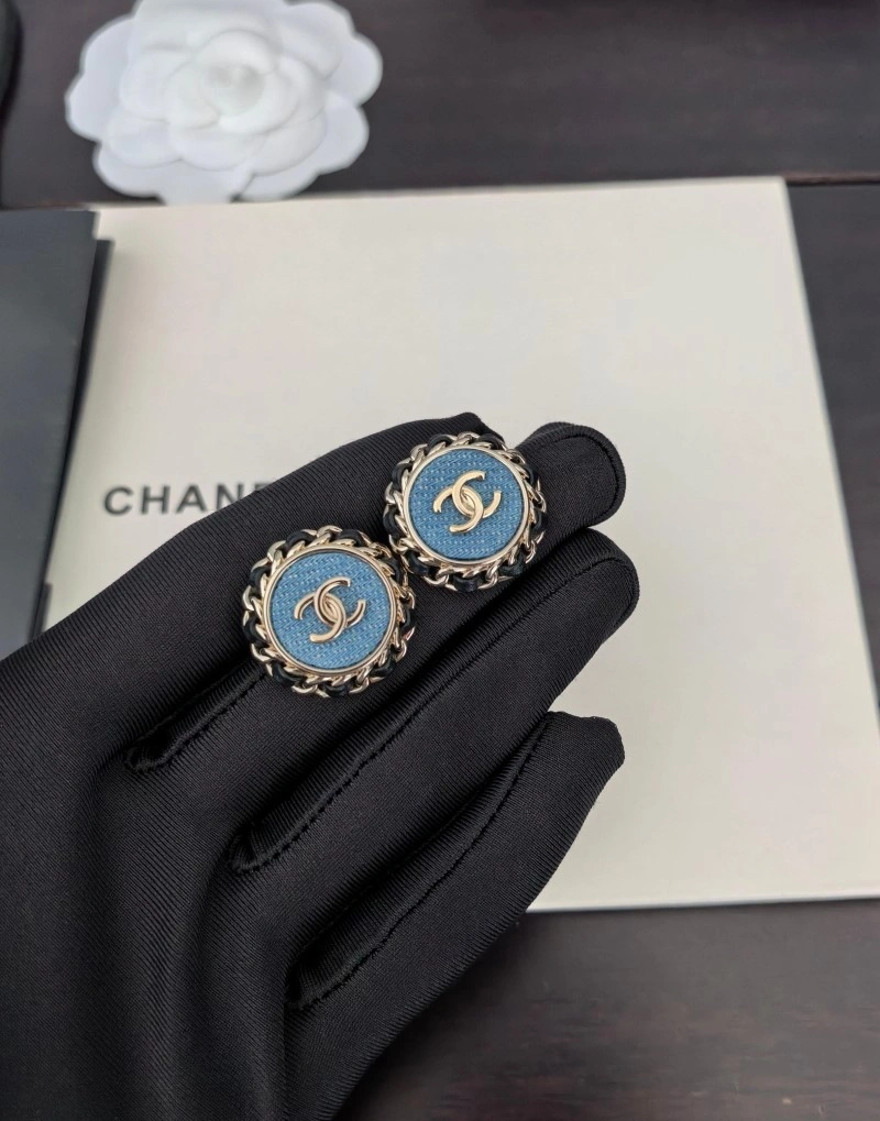 Chanel Earrings Sporty 221088