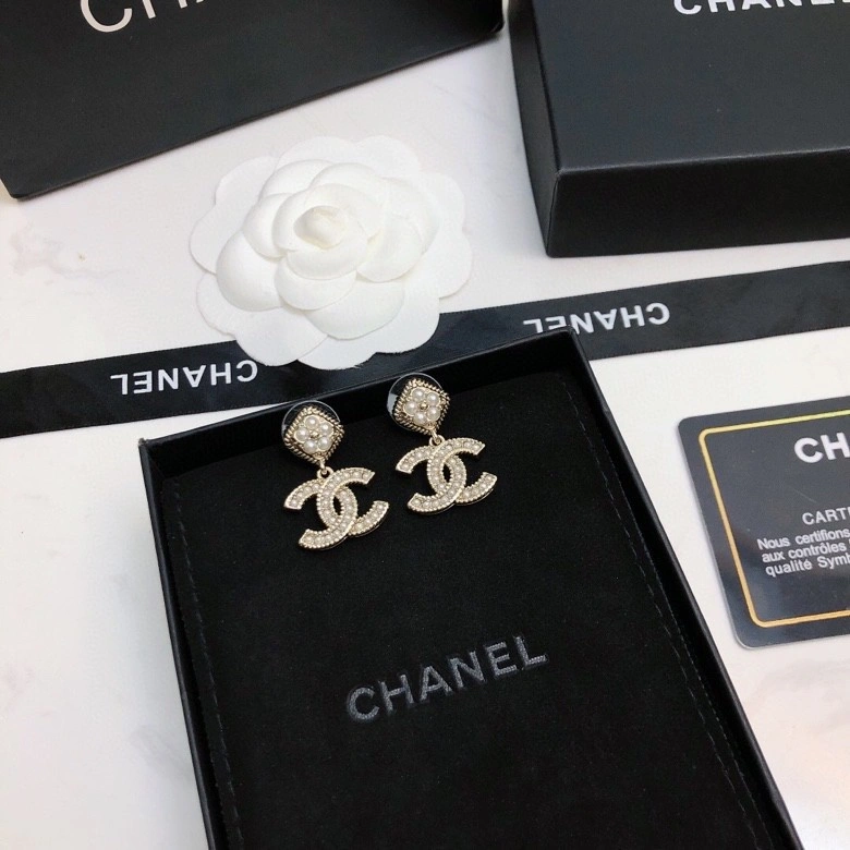 Vibrant Chanel Earrings 221076