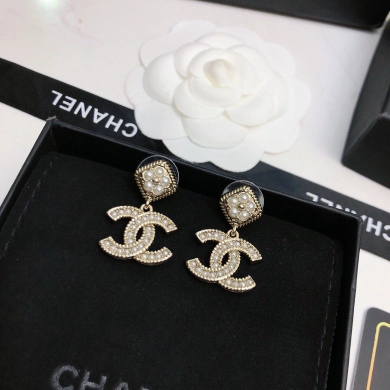 Vibrant Chanel Earrings 221076