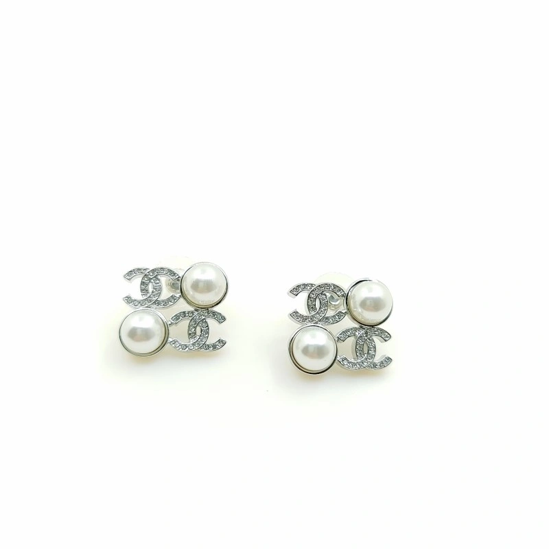 Minimalist Chanel Earrings 221072