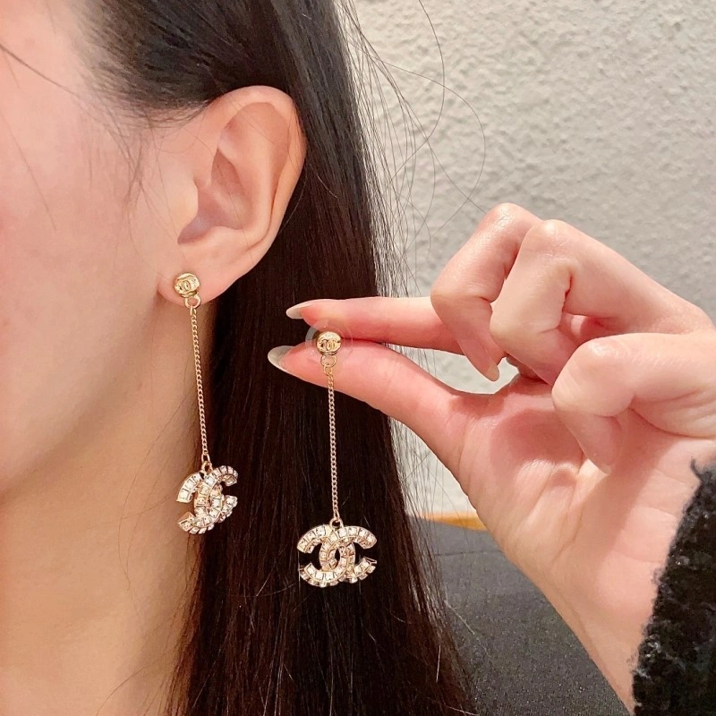 Chanel Earrings Packable 221042