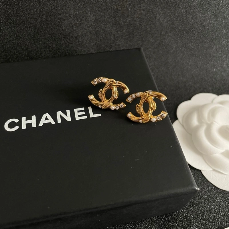 Versatile Chanel Earrings 221044
