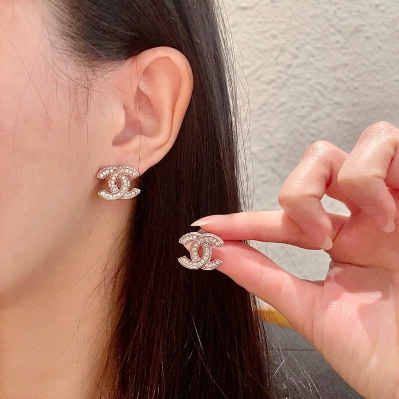 Affordable Chanel Earrings 221039