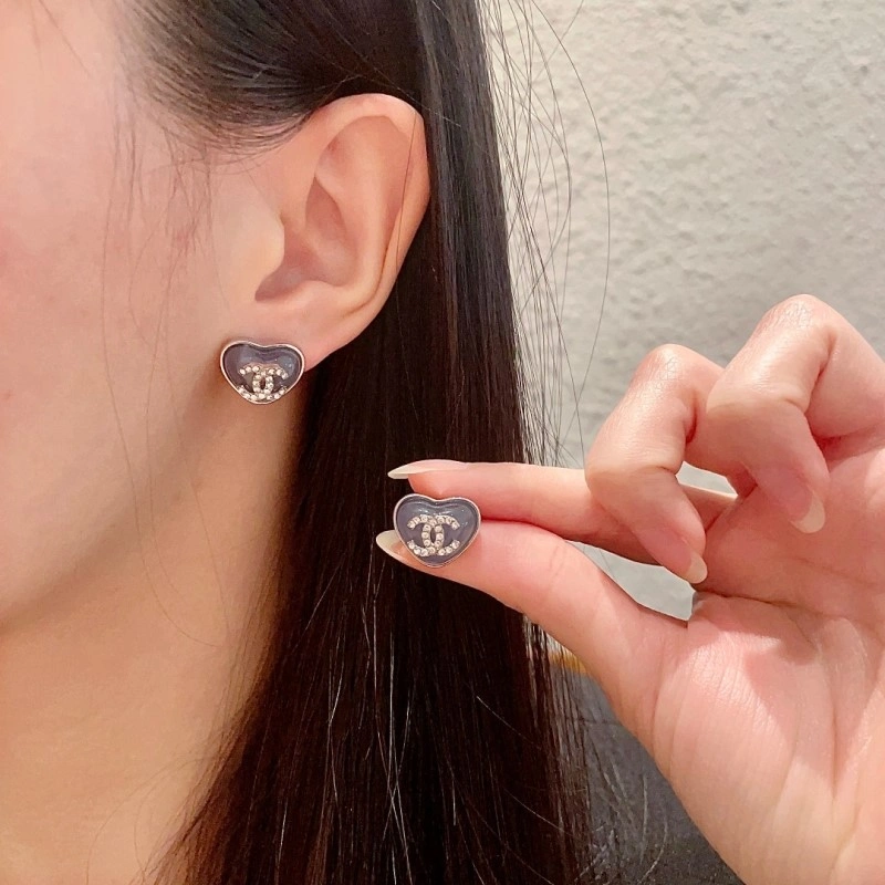 Comfortable Chanel Earrings 221038
