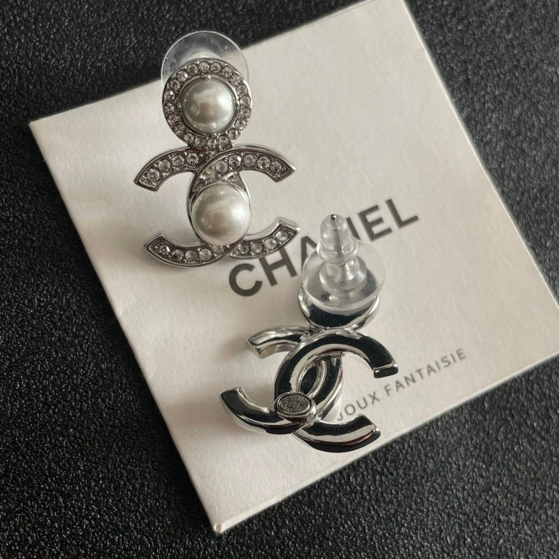 Sustainable Chanel Earrings 221026