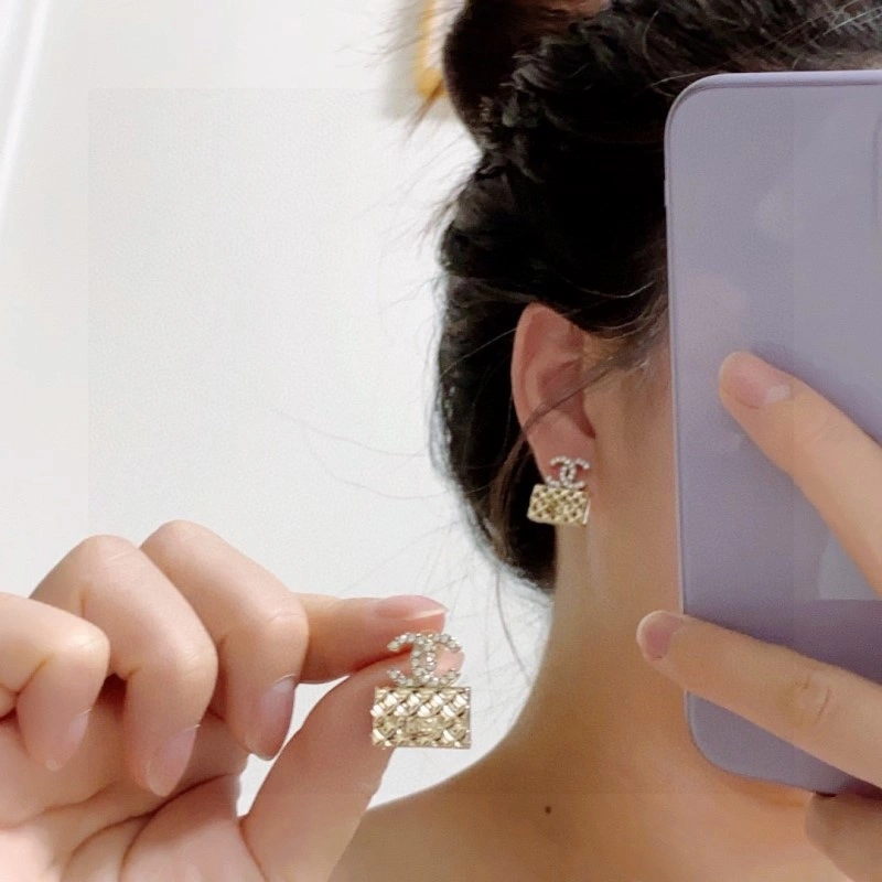 Durable Chanel Earrings 221014