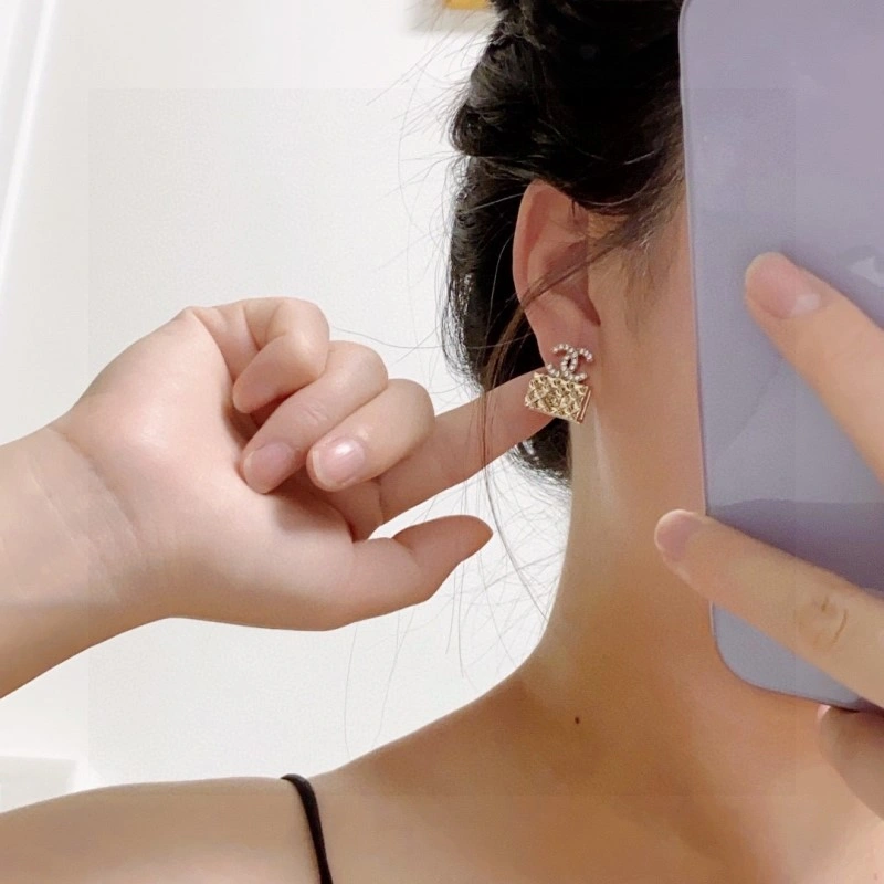 Durable Chanel Earrings 221014