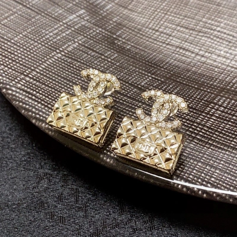 Durable Chanel Earrings 221014