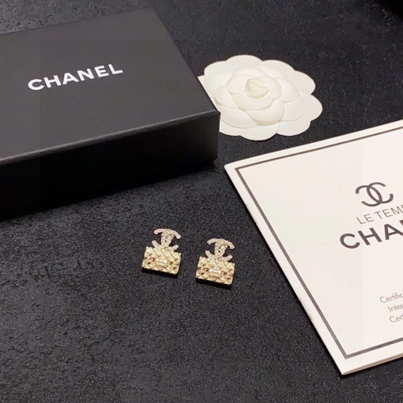 Durable Chanel Earrings 221014