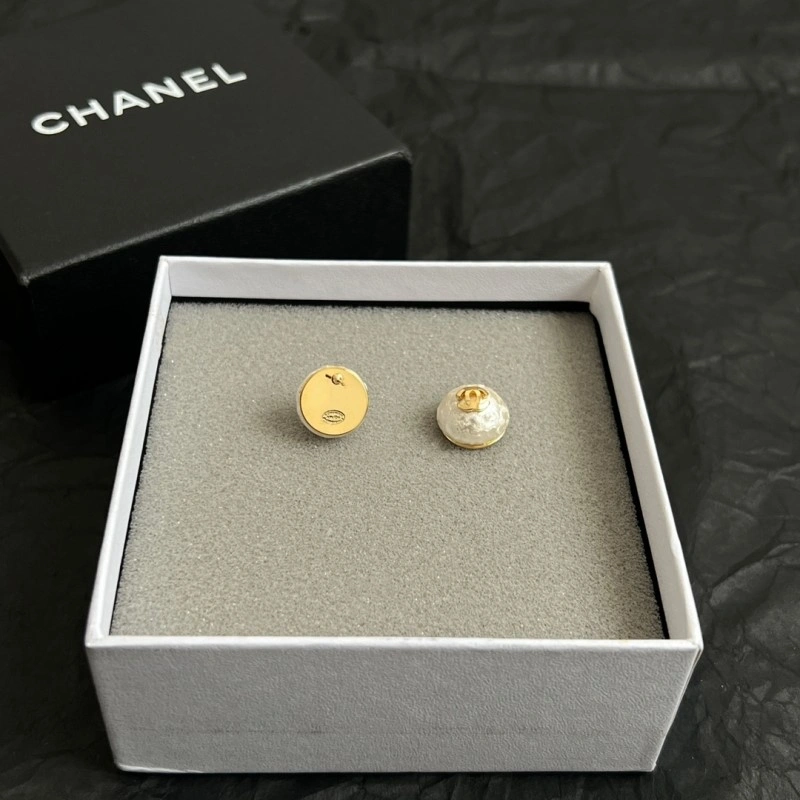 Chic Chanel Earrings 221102