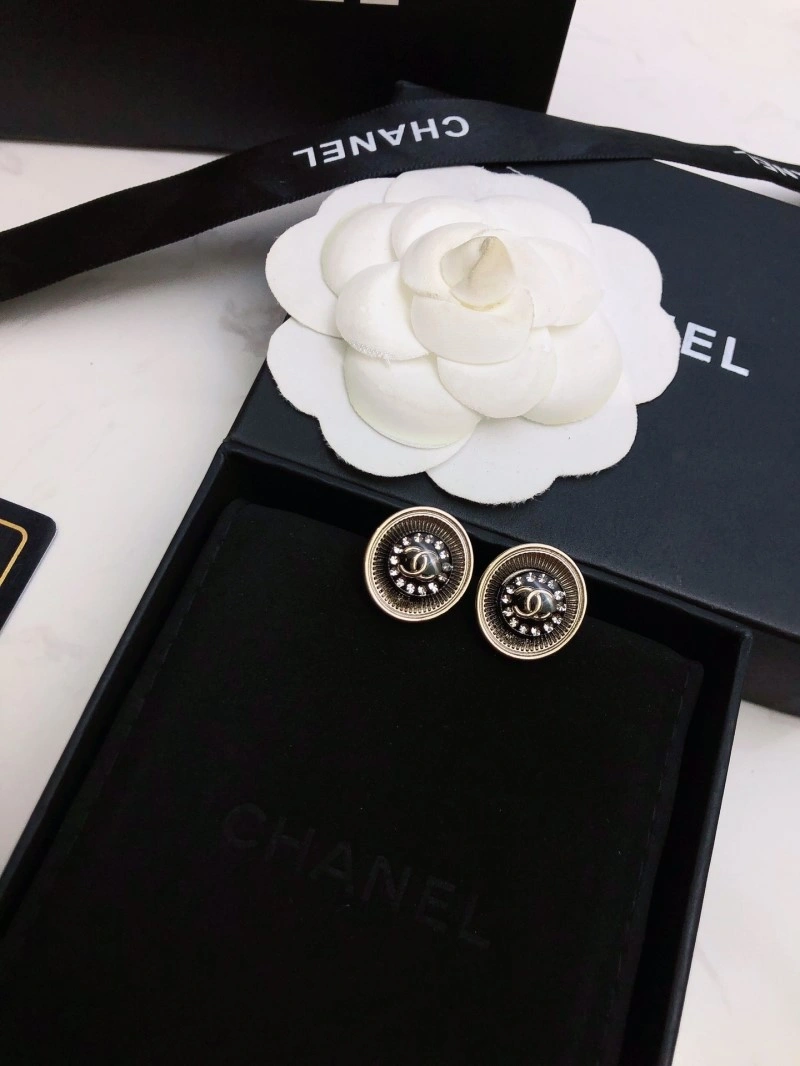 Sleek Chanel Earrings 221057