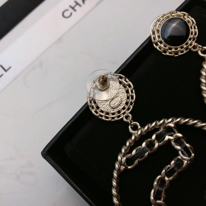 Chanel Earrings Packable 221000