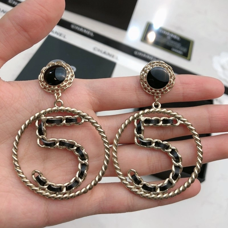 Chanel Earrings Packable 221000