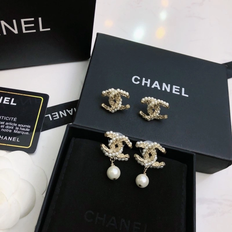 WrinkleFree Chanel Earrings 220977