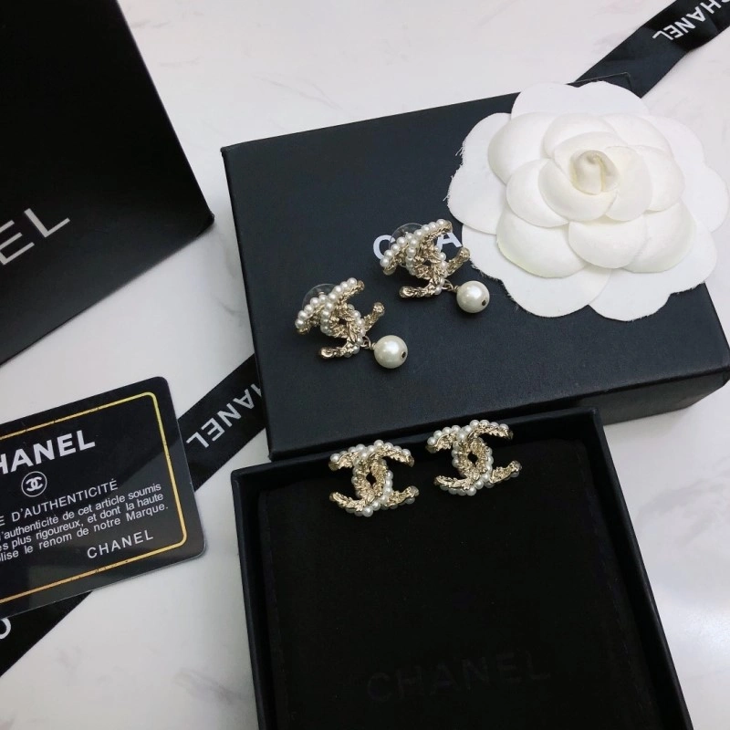 WrinkleFree Chanel Earrings 220977