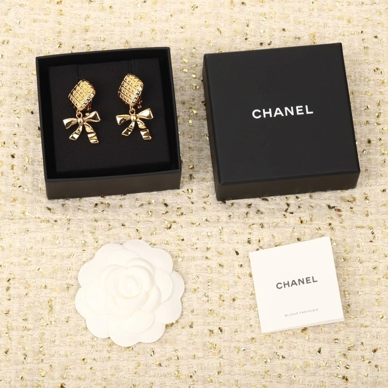 Modern Chanel Earrings 220992