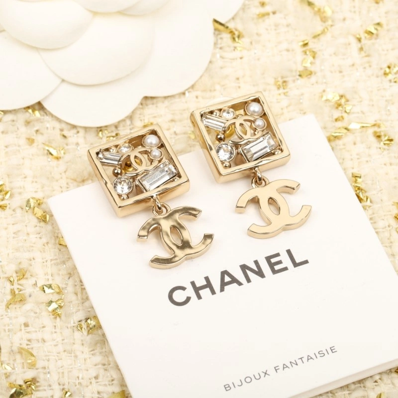 HighPerformance Chanel Earrings 220989