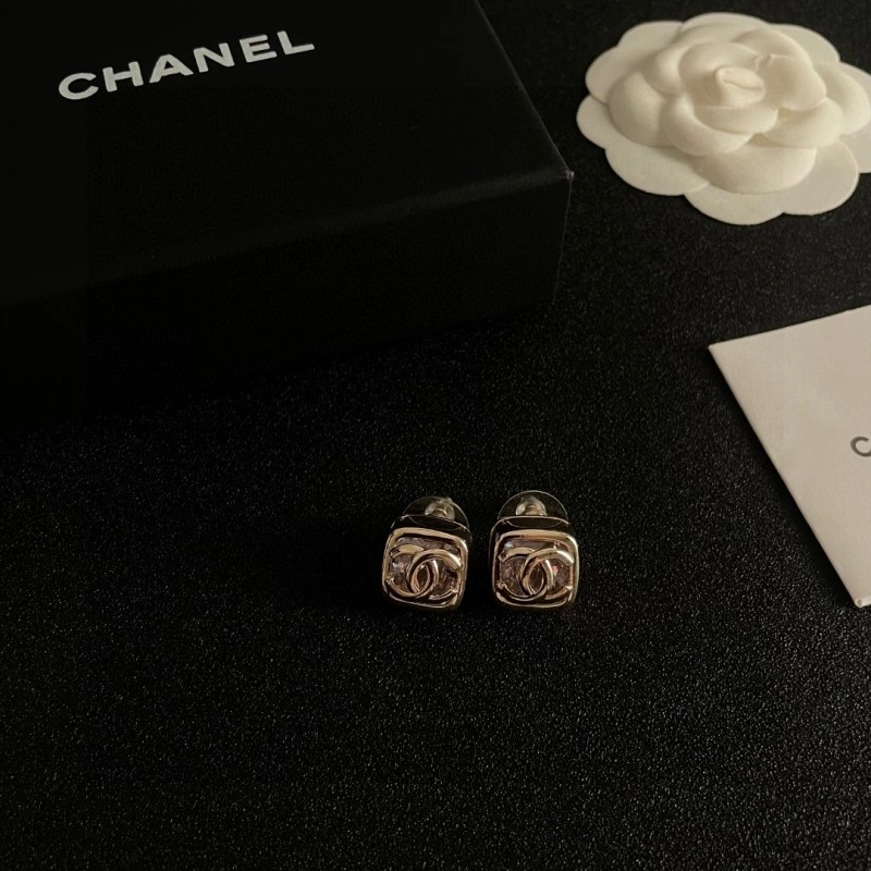 Tailored Chanel Earrings 220973