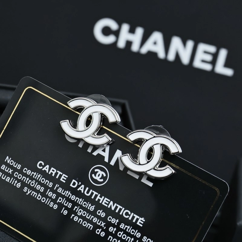 Effortless Chanel Earrings 220961