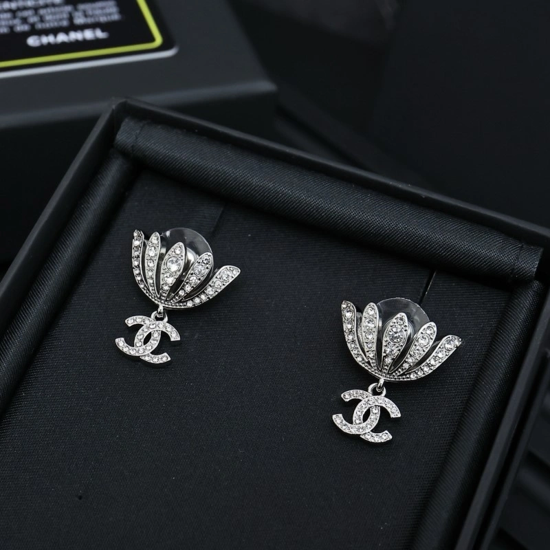 Chanel Earrings WrinkleFree 220965