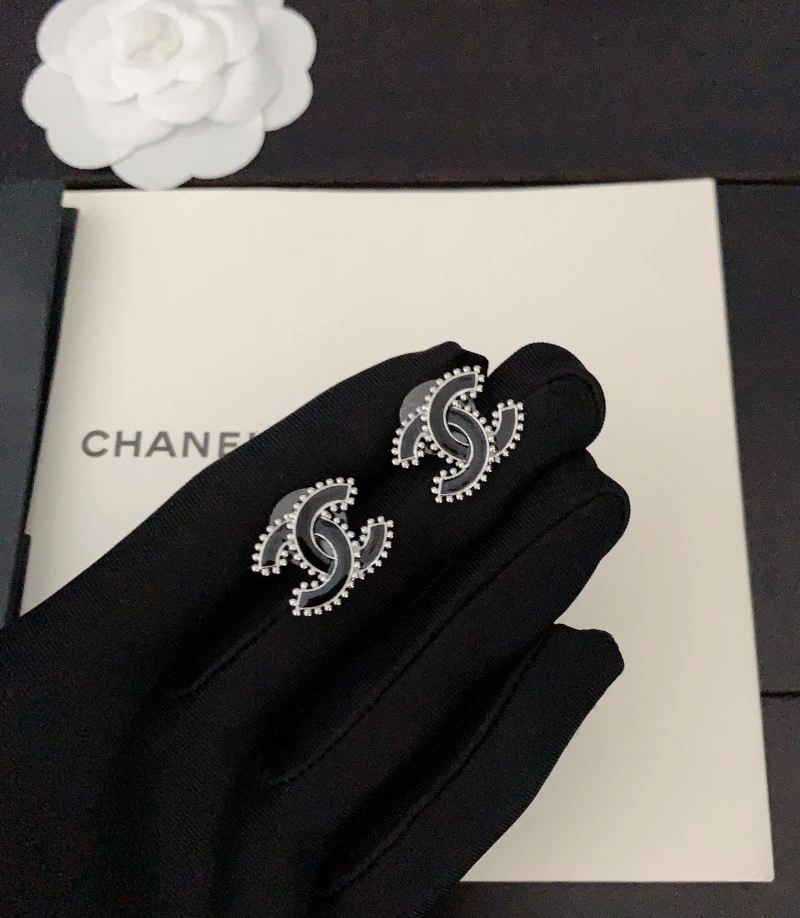 Durable Chanel Earrings 220957