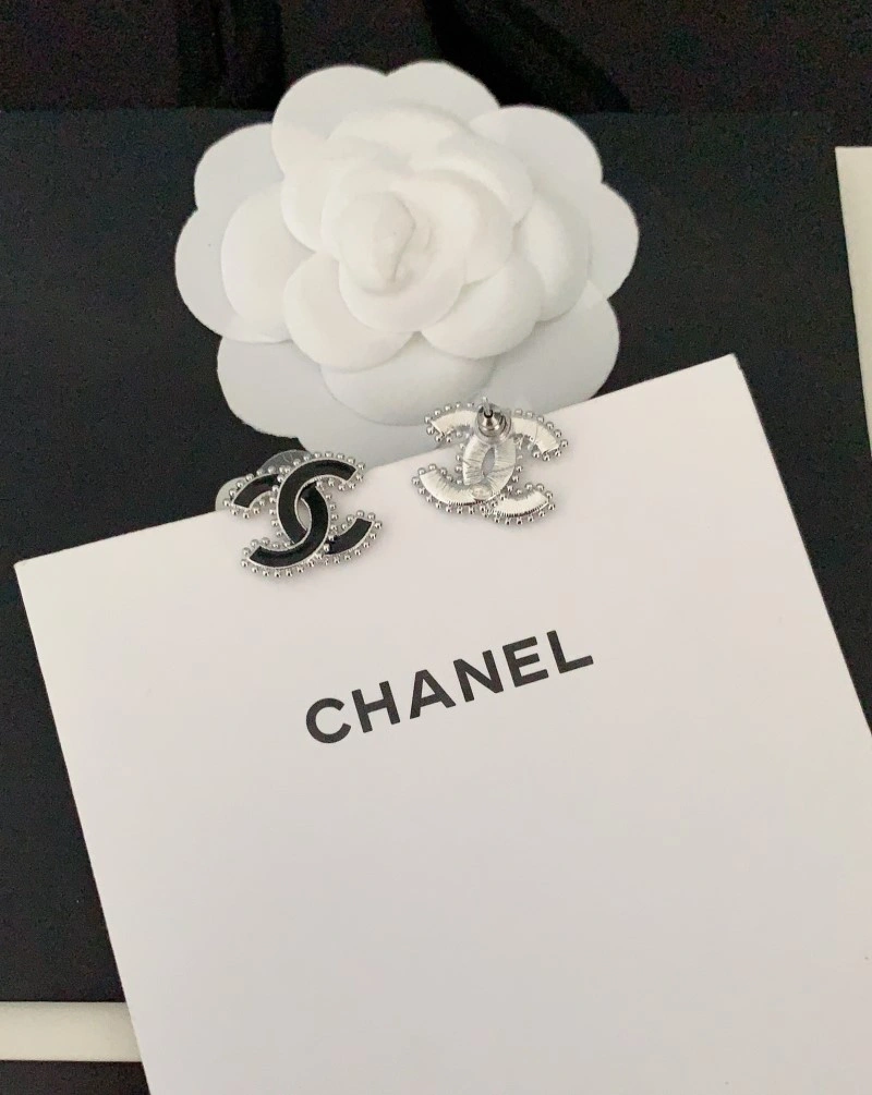 Durable Chanel Earrings 220957