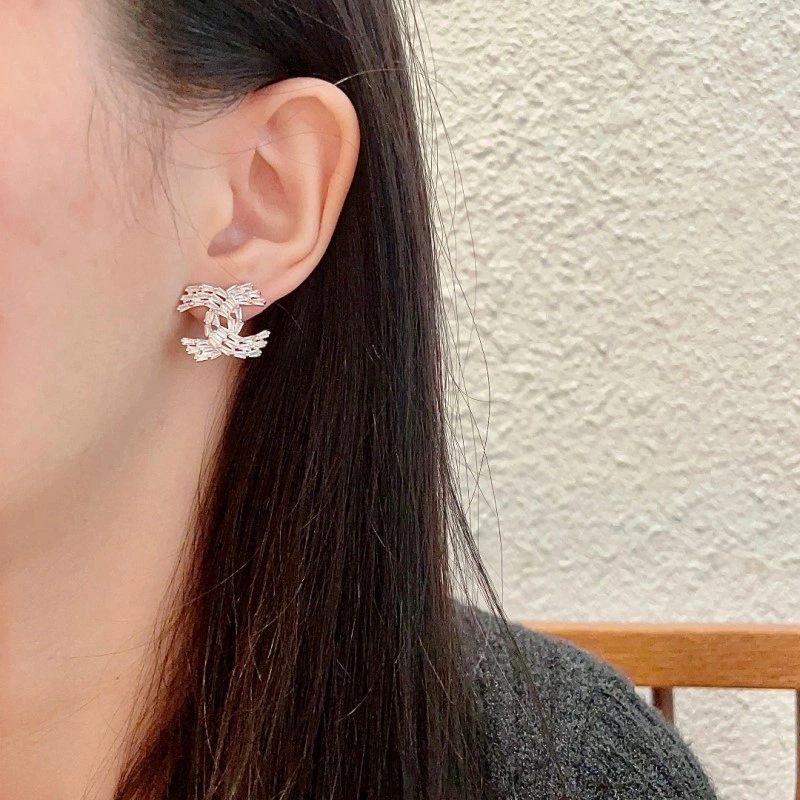 Versatile Chanel Earrings 220935