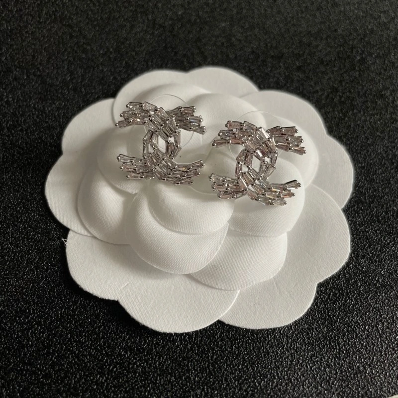 Versatile Chanel Earrings 220935