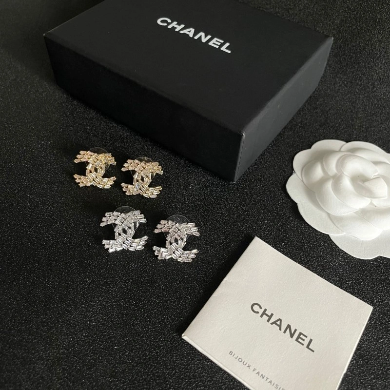 Modern Chanel Earrings 220937