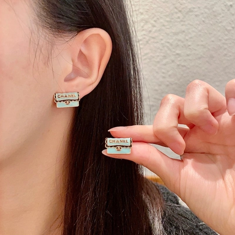Chanel Earrings Fashionable 220929