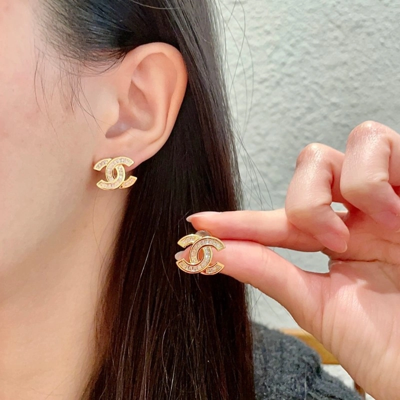 Chanel Earrings Flexible 220942
