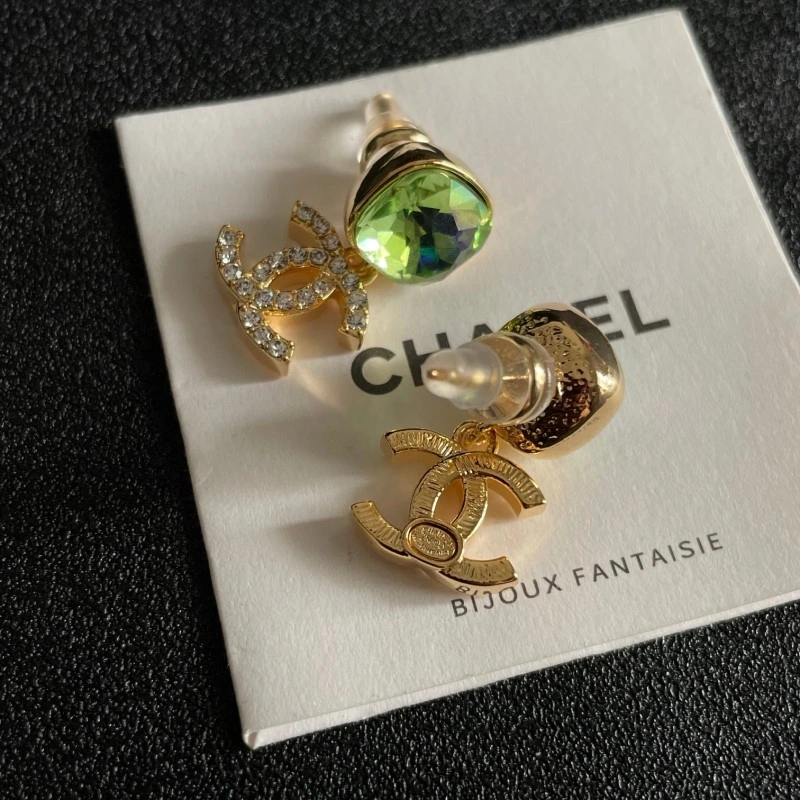 Chanel Earrings Effortless 220958
