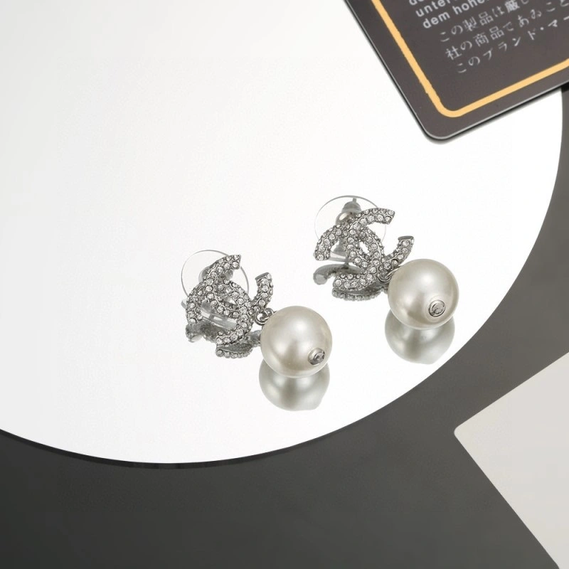 Chanel Earrings Chic 221012