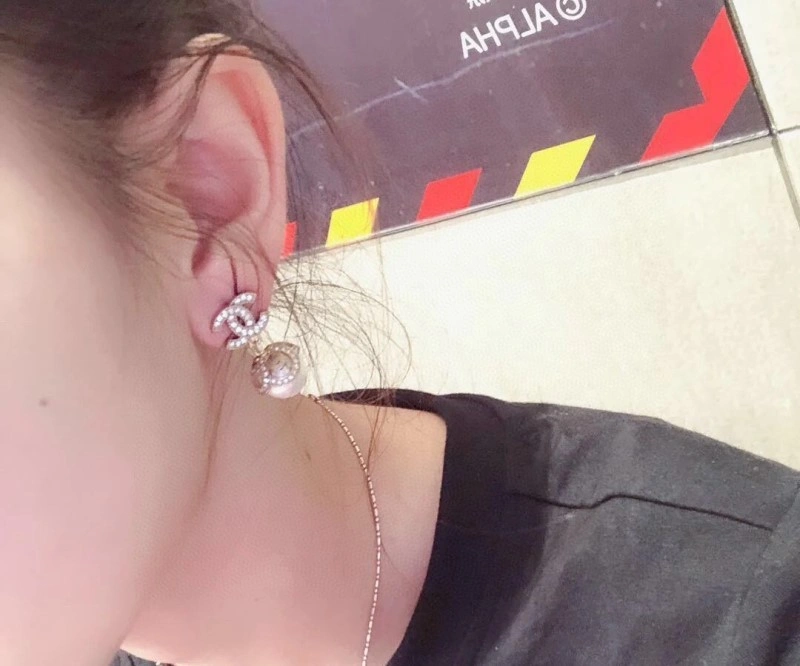 Contemporary Chanel Earrings 220945