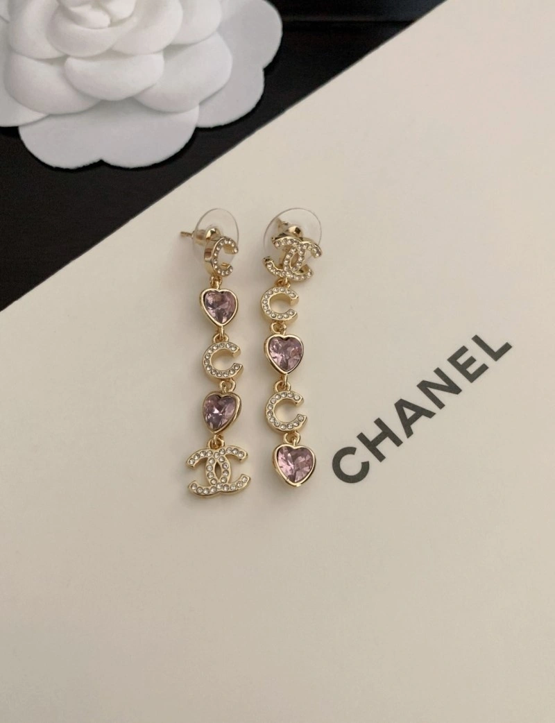 EyeCatching Chanel Earrings 220924