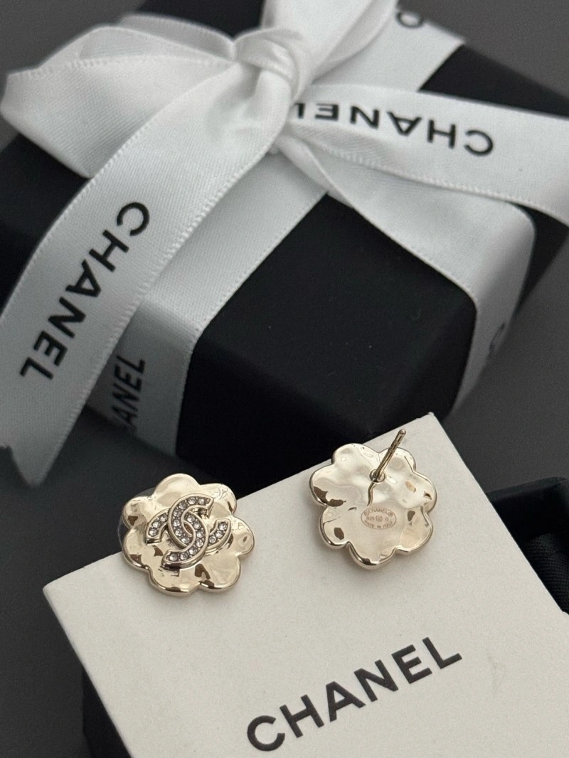 Chanel Earrings MoistureWicking 220927