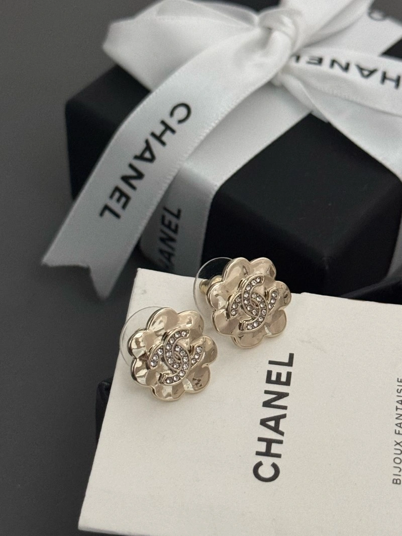 Chanel Earrings MoistureWicking 220927