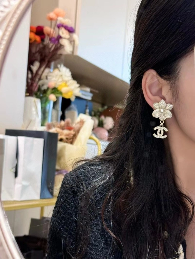 WellDesigned Chanel Earrings 220920