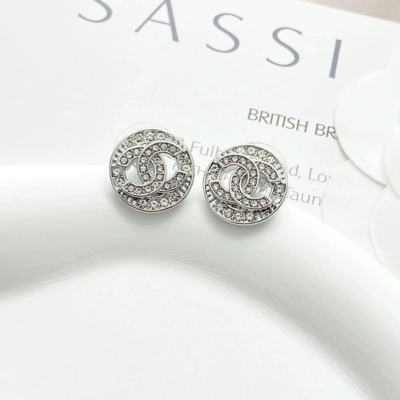 Stylish Chanel Earrings 220919