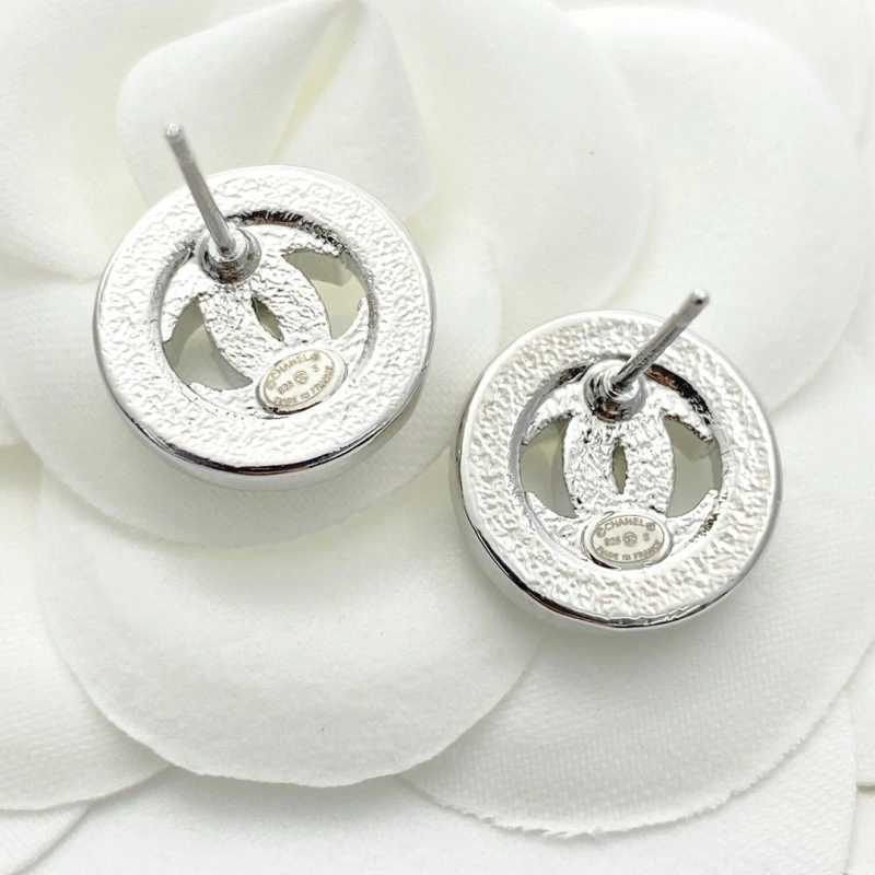 Stylish Chanel Earrings 220919