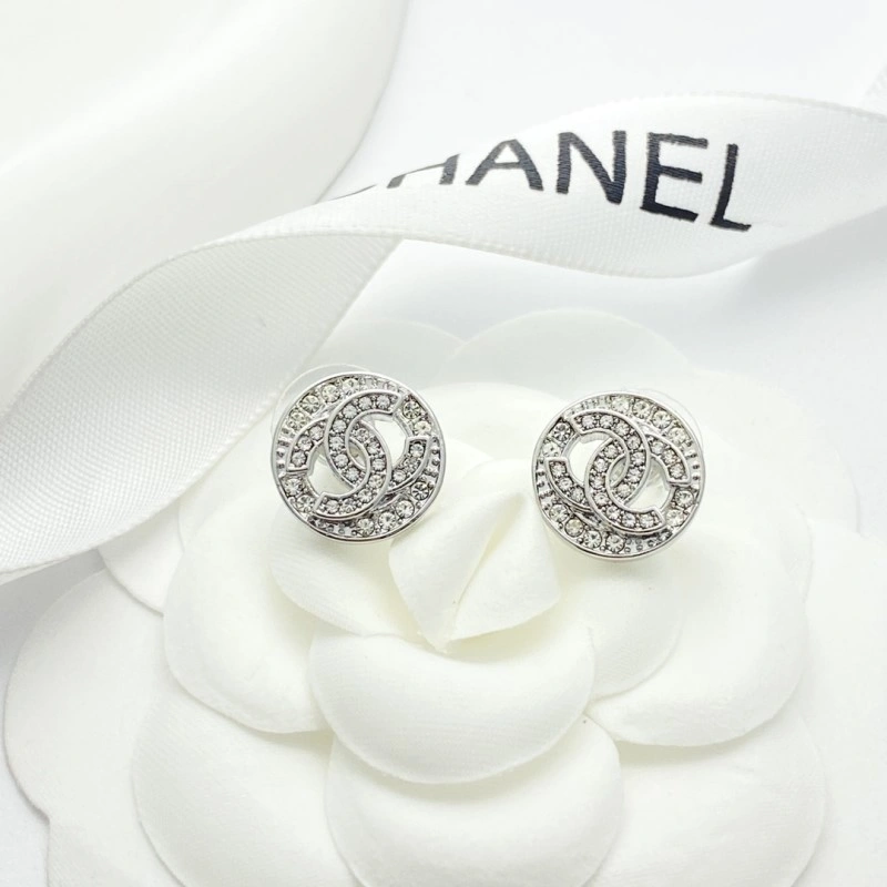 Stylish Chanel Earrings 220919