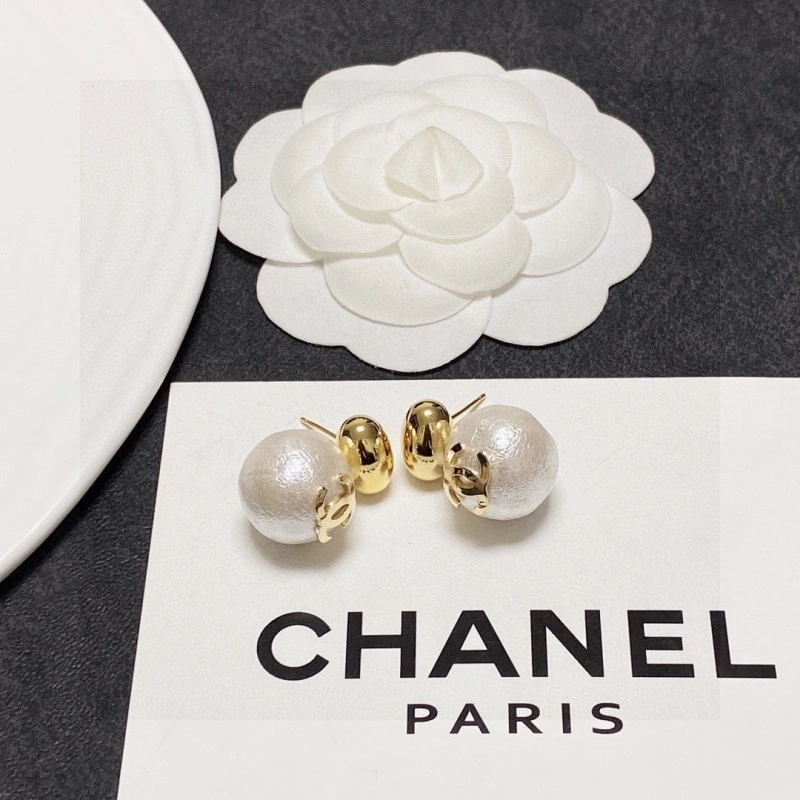 Chanel Earrings ModernLook 220214