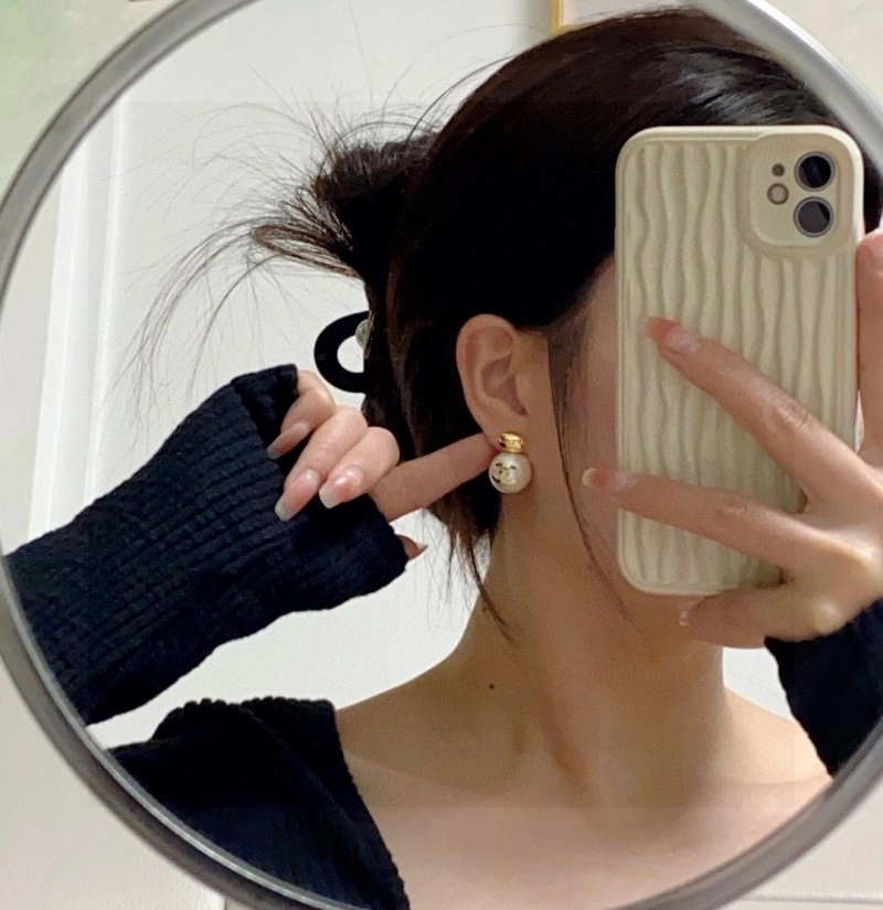 Chanel Earrings ModernLook 220214