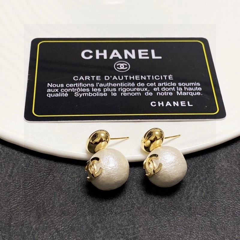Chanel Earrings ModernLook 220214