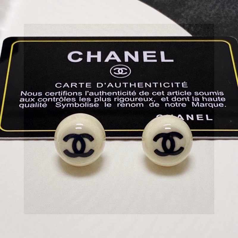 Supportive Chanel Earrings 220217